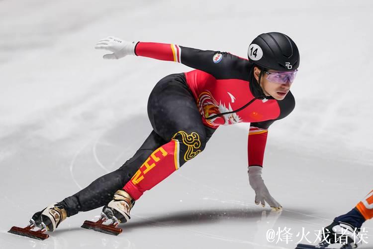 中国队闯入短道速滑世巡赛男子5000米接力半决赛